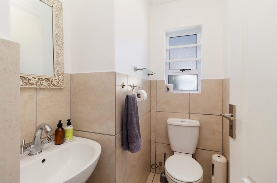 3 Bedroom Property for Sale in Royal Ascot Western Cape